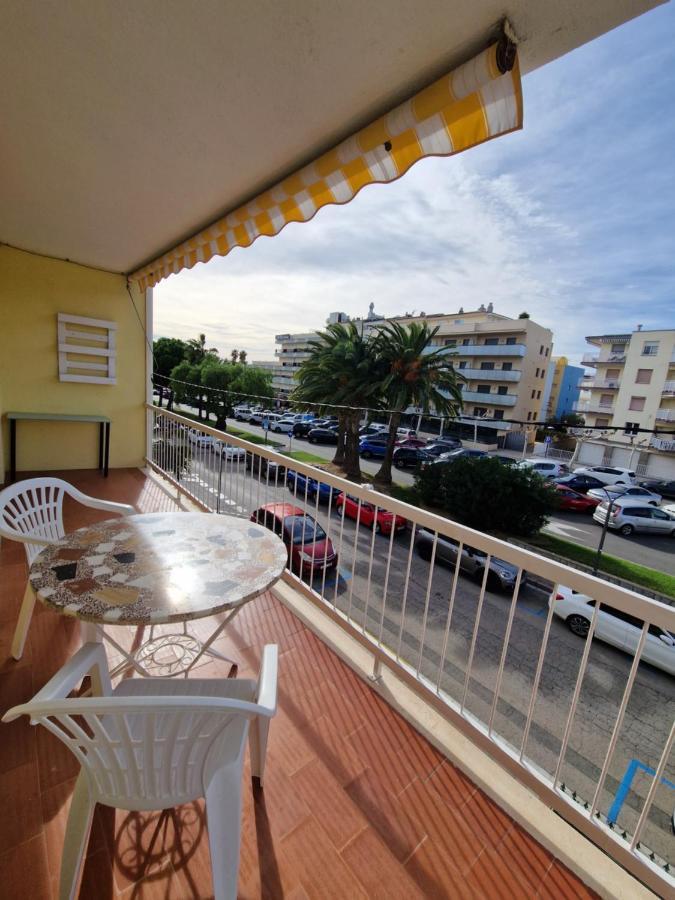 קמברילס Beach Apartment Regueral מראה חיצוני תמונה